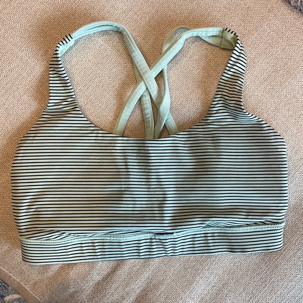 Lululemon Size 4 Sports Bra